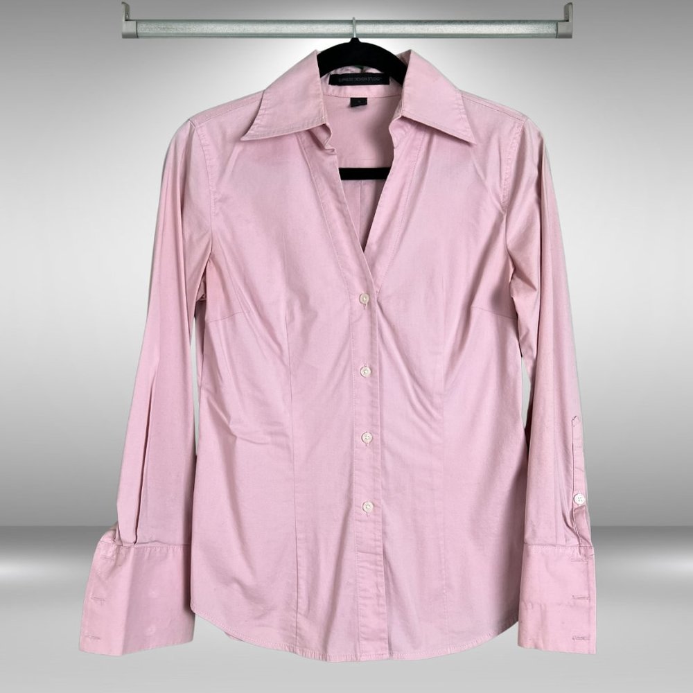 Express Design Studio V-Neck Pink Stretchy Long Sleeve Button-Down Shirt